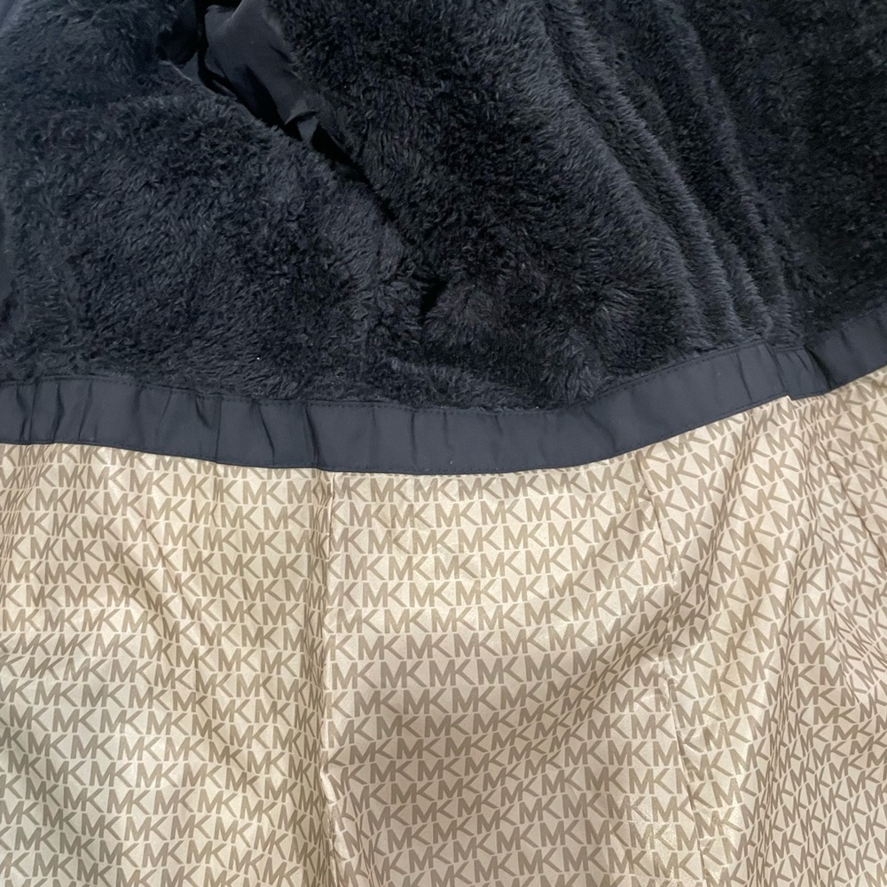 MICHAEL Michael Kors Black Quilted Jacket - Picture 7 of 7